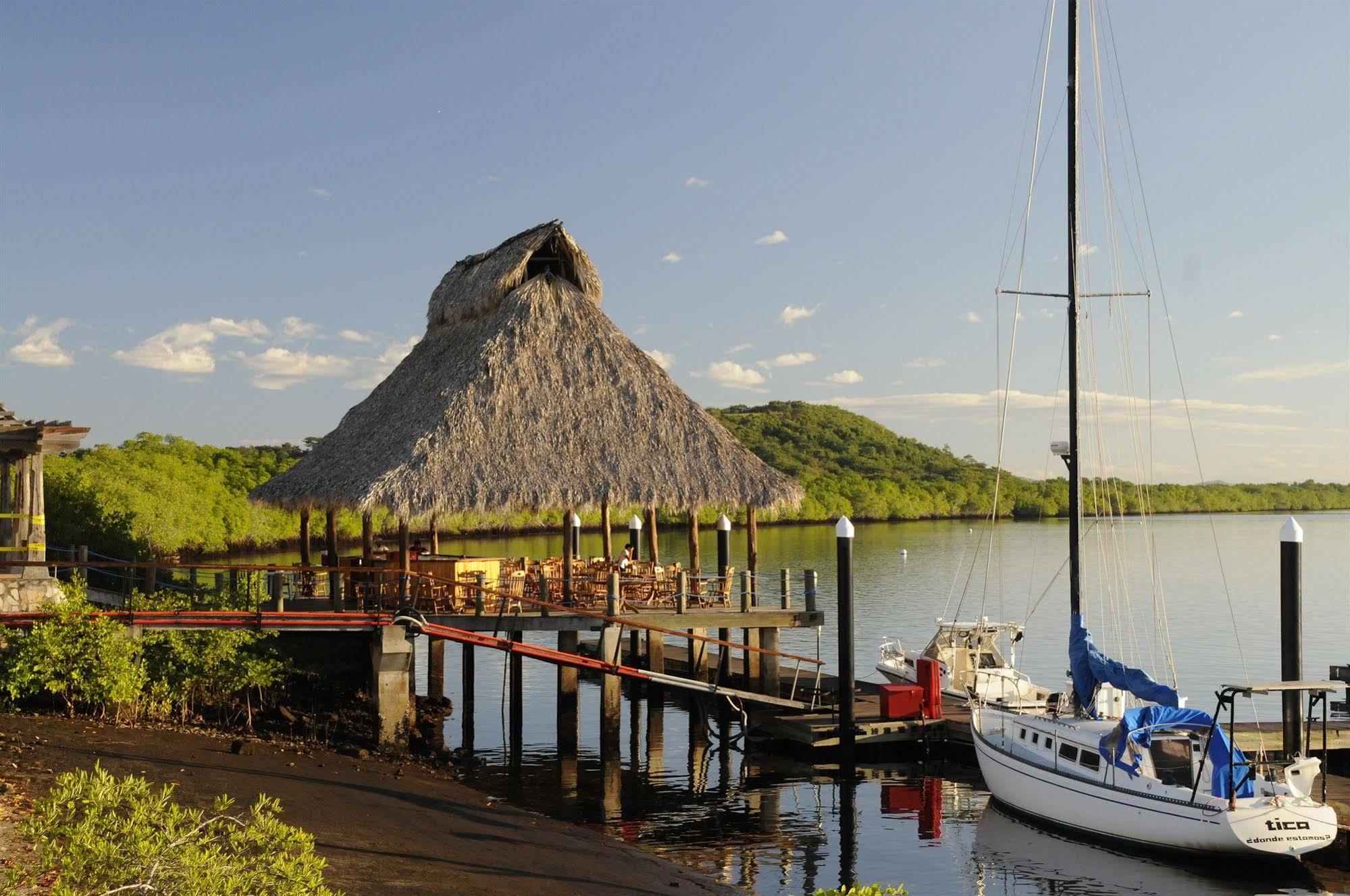 Marina Puesta Del Sol Hotel Aposentillo Eksteriør billede